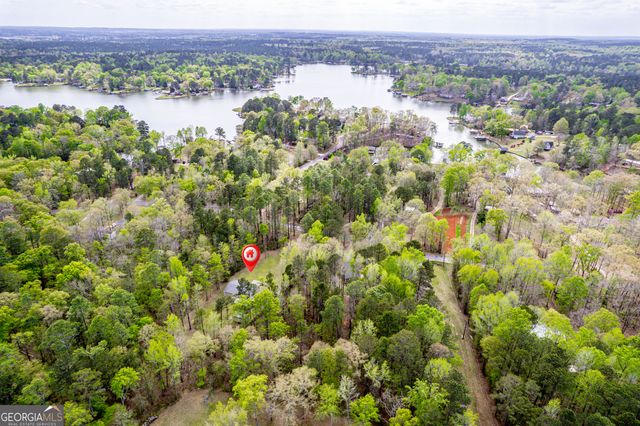 279 Possum Point Drive, Eatonton, GA 31024