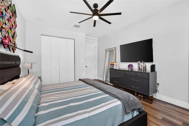405 NE 35th Ct 5, Oakland Park, FL 33334