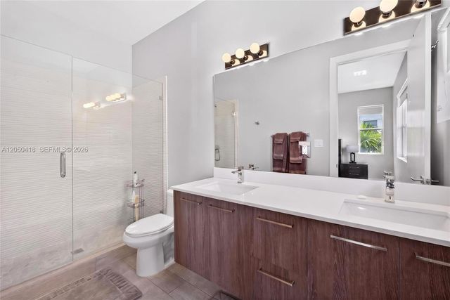 405 NE 35th Ct 5, Oakland Park, FL 33334