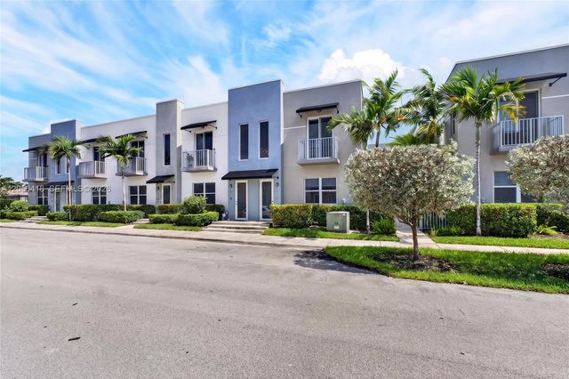 405 NE 35th Ct 5, Oakland Park, FL 33334