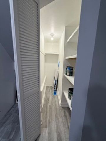 2302 N Central Park Avenue, Chicago, IL 60647