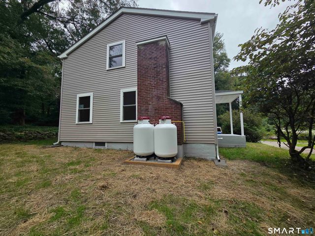 552 Route 32, Franklin, CT 06254