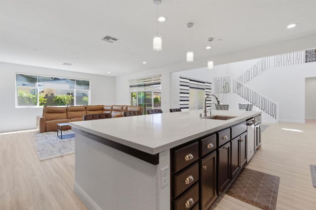 4676 Ian Ln, Tracy, CA 95377