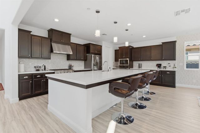 4676 Ian Ln, Tracy, CA 95377