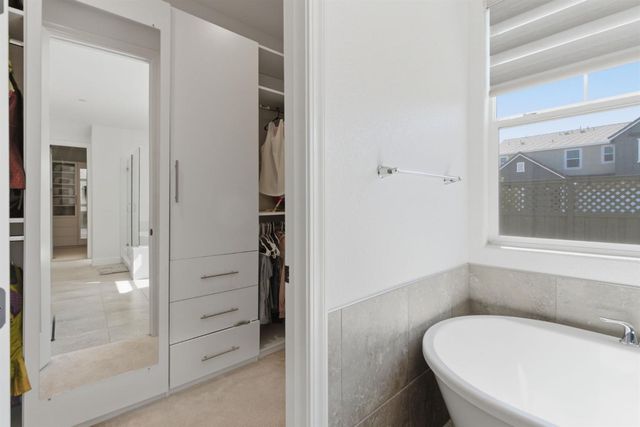 4676 Ian Ln, Tracy, CA 95377