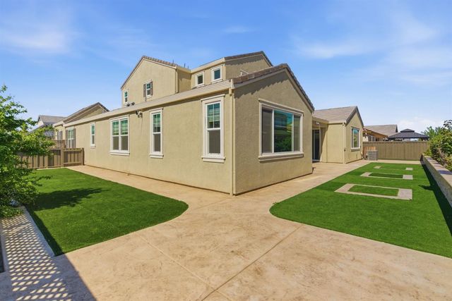 4676 Ian Ln, Tracy, CA 95377