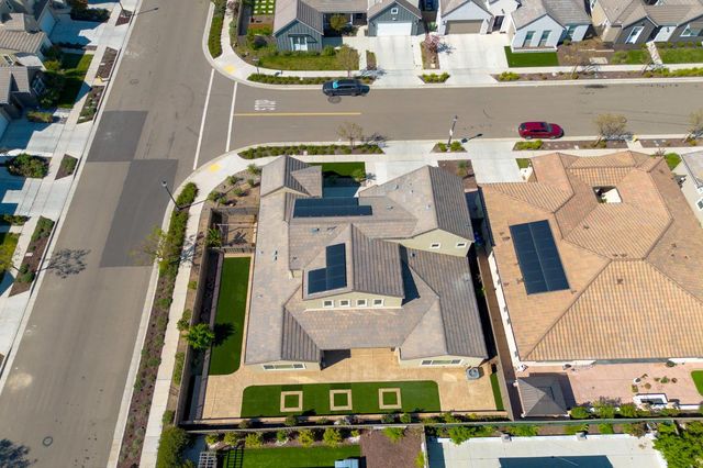 4676 Ian Ln, Tracy, CA 95377