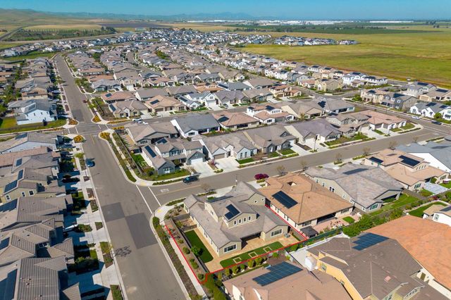 4676 Ian Ln, Tracy, CA 95377