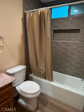 42935 15th 11, Lancaster, CA 93534