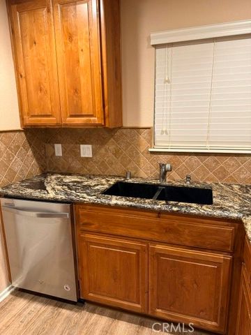 42935 15th 11, Lancaster, CA 93534