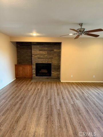 42935 15th 11, Lancaster, CA 93534