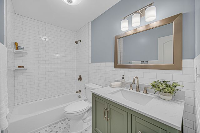 18462 Dixie Highway, Homewood, IL 60430