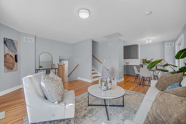 18462 Dixie Highway, Homewood, IL 60430