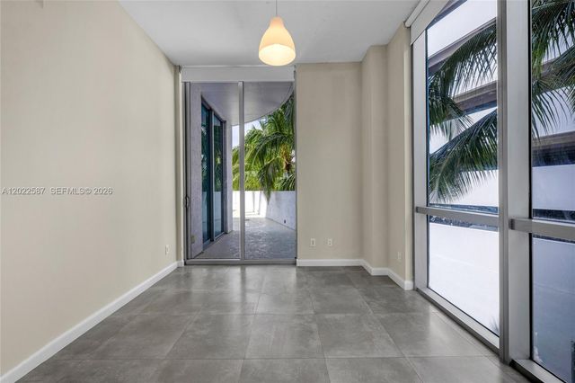 3029 NE 188th St 301, Aventura, FL 33180