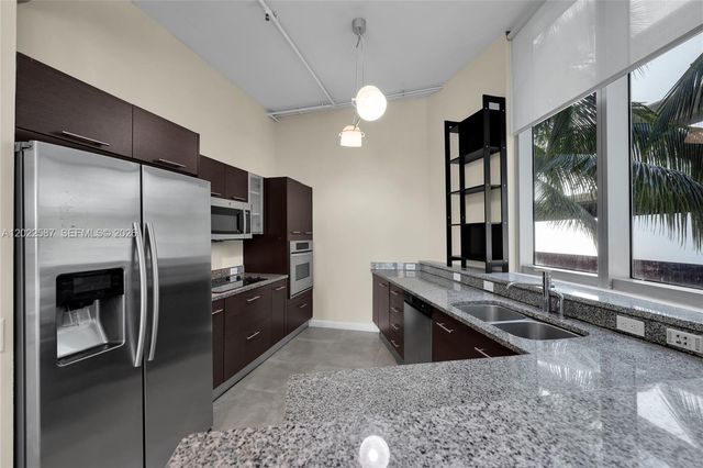 3029 NE 188th St 301, Aventura, FL 33180