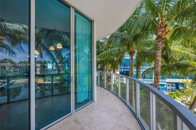 3029 NE 188th St 301, Aventura, FL 33180