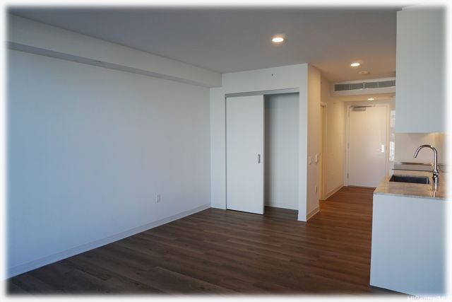 987 Queen Street 1109, Honolulu, HI 96814
