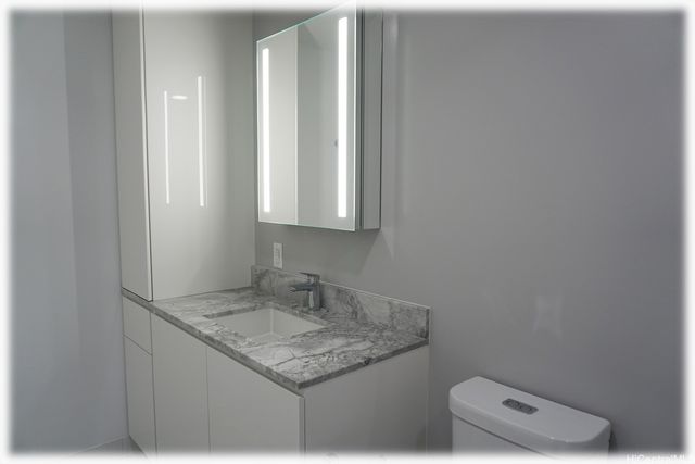 987 Queen Street 1109, Honolulu, HI 96814