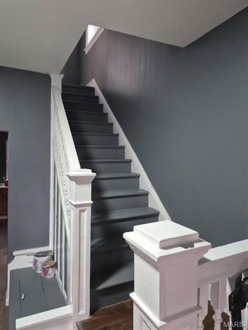 4502 Adelaide Avenue, St Louis, MO 63115