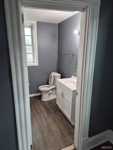 4502 Adelaide Avenue, St Louis, MO 63115