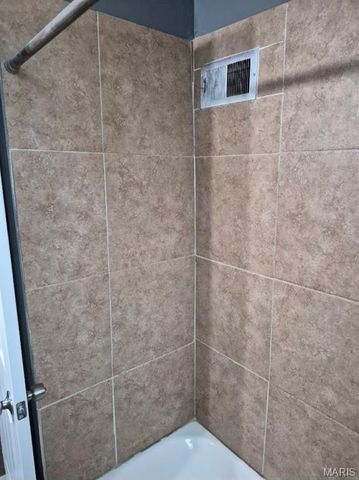 4502 Adelaide Avenue, St Louis, MO 63115