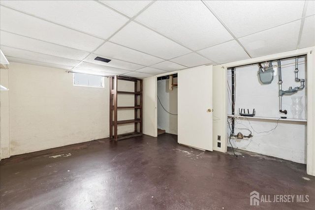 35 Brooktree Road, East Windsor, NJ 08520