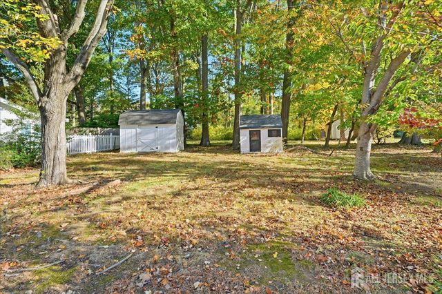 35 Brooktree Road, East Windsor, NJ 08520