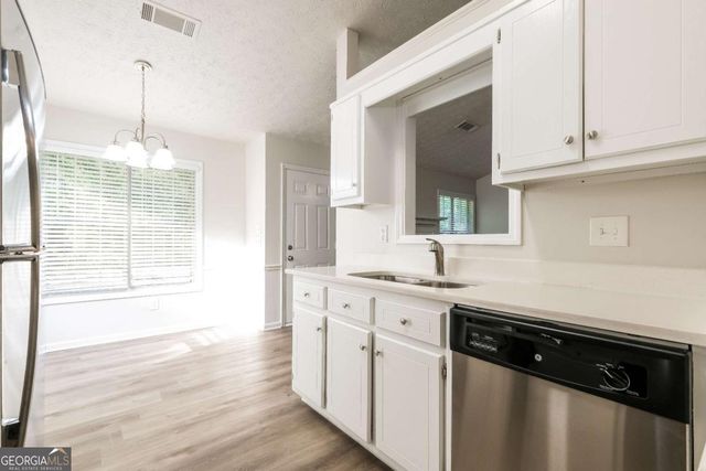 3685 E Bolding Road, Flowery Branch, GA 30542