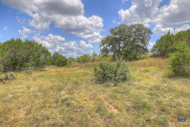 1147 Mission Way, Canyon Lake, TX 78133