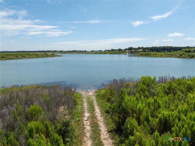 1147 Mission Way, Canyon Lake, TX 78133
