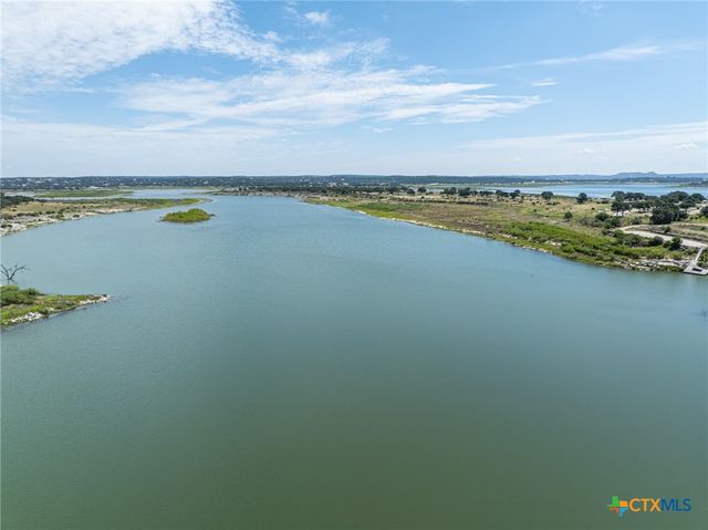 1147 Mission Way, Canyon Lake, TX 78133