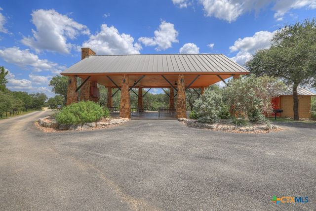 1147 Mission Way, Canyon Lake, TX 78133