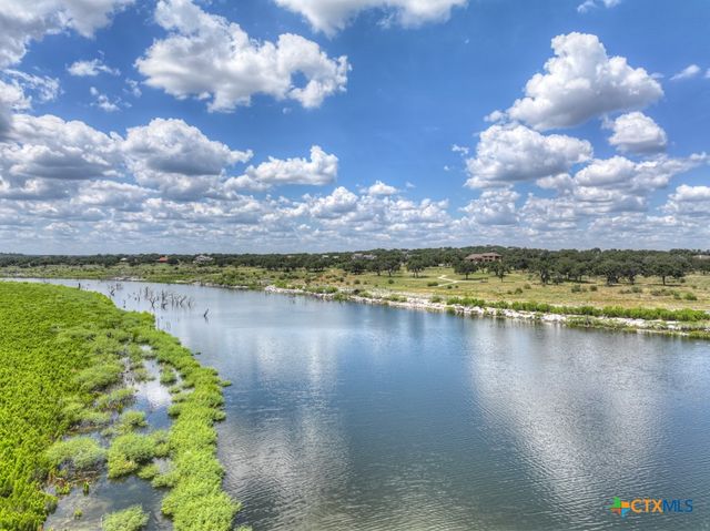 1147 Mission Way, Canyon Lake, TX 78133