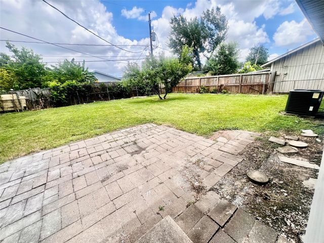 631 Roper Street, Houston, TX 77034