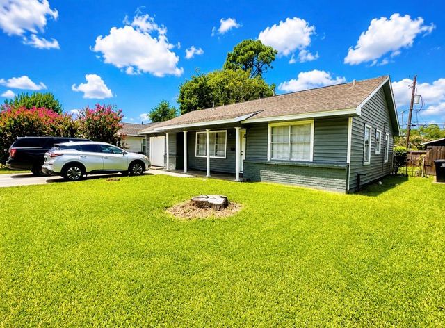 631 Roper Street, Houston, TX 77034