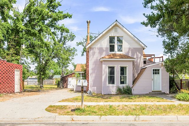1624 Chestnut Street, Helena, MT 59601