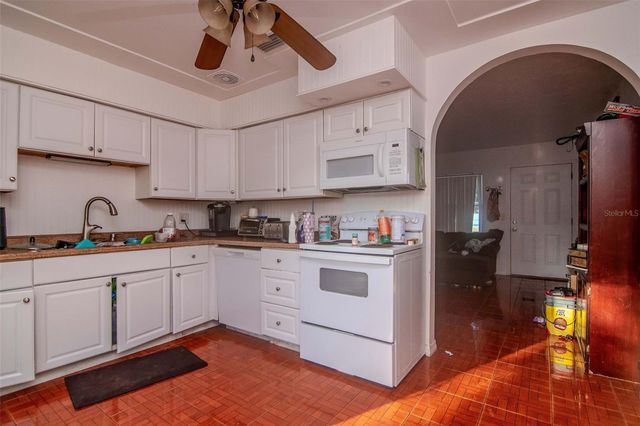 1731 GLADYS STREET, Largo, FL 33774