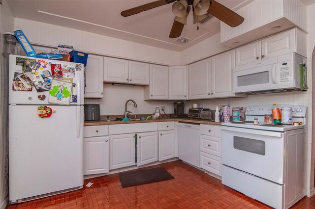 1731 GLADYS STREET, Largo, FL 33774