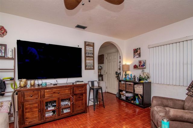 1731 GLADYS STREET, Largo, FL 33774