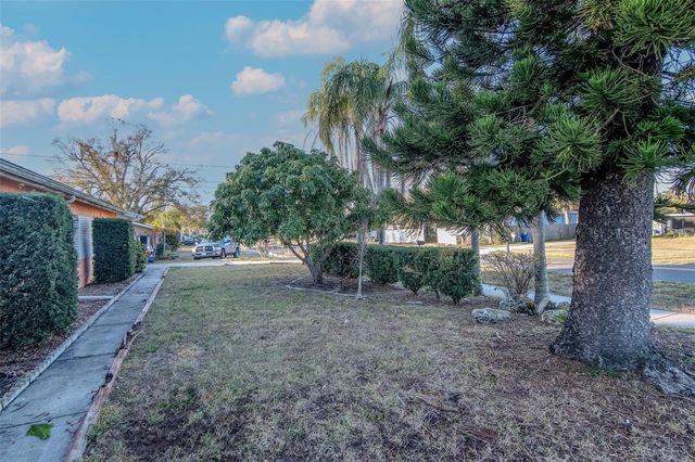 1731 GLADYS STREET, Largo, FL 33774