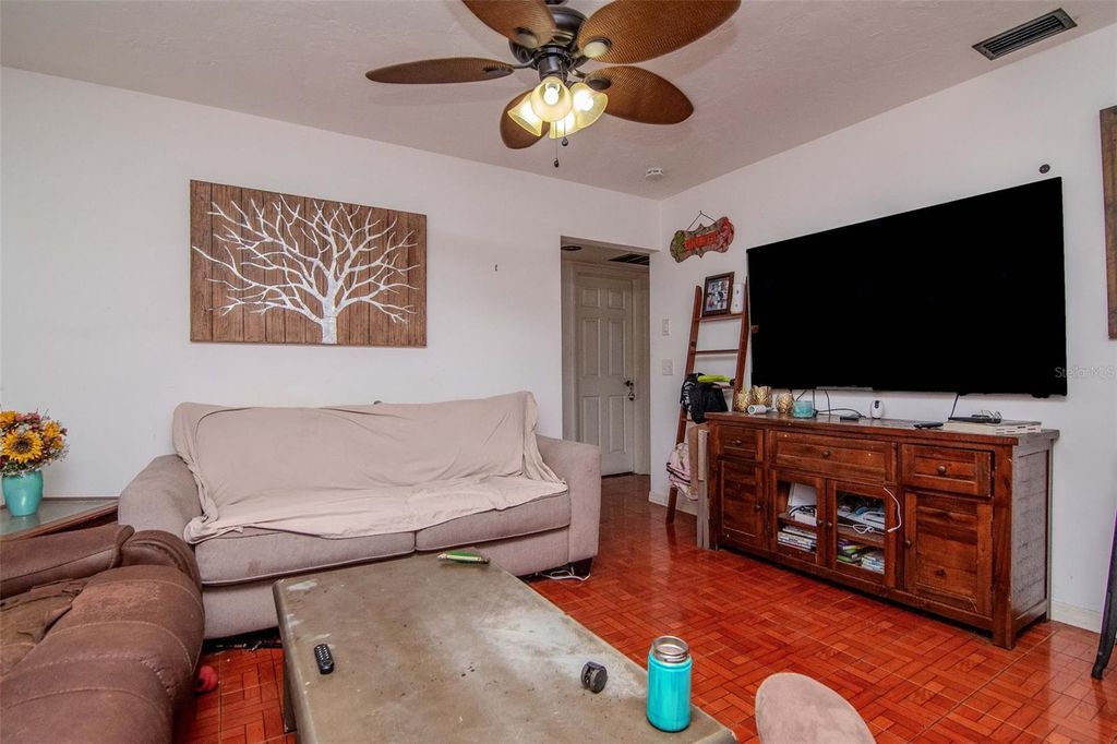 Image 15 of property listing at 1731 GLADYS STREET, Largo, FL 33774