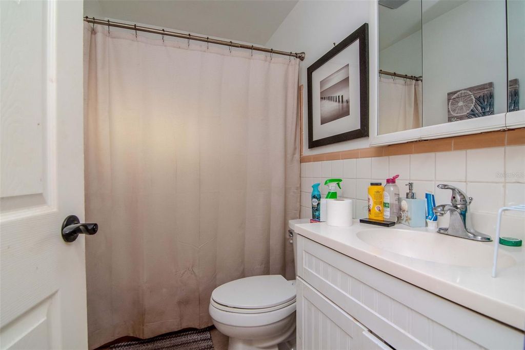 Image 17 of property listing at 1731 GLADYS STREET, Largo, FL 33774