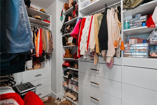 2116 Clearwater Lake Drive, Henderson, NV 89044