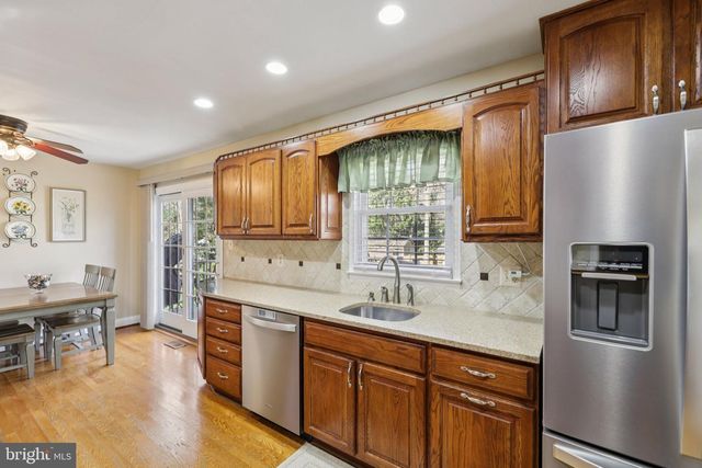 5404 FRANCY ADAMS CT, Fairfax, VA 22032