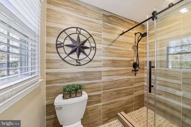 5404 FRANCY ADAMS CT, Fairfax, VA 22032