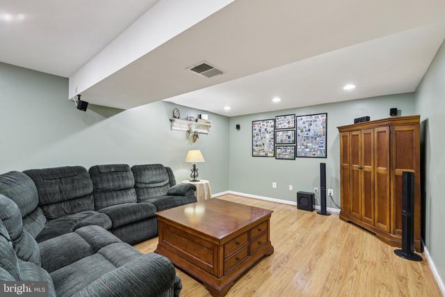 5404 FRANCY ADAMS CT, Fairfax, VA 22032