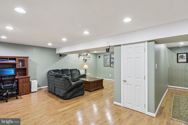 5404 FRANCY ADAMS CT, Fairfax, VA 22032