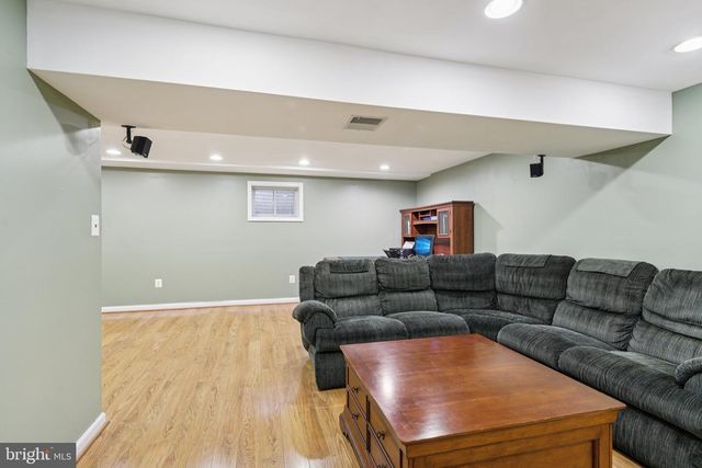 5404 FRANCY ADAMS CT, Fairfax, VA 22032