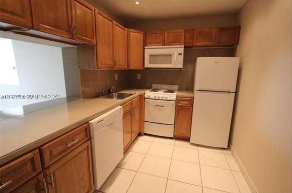 5775 W 20th Avenue 406, Hialeah, FL 33012