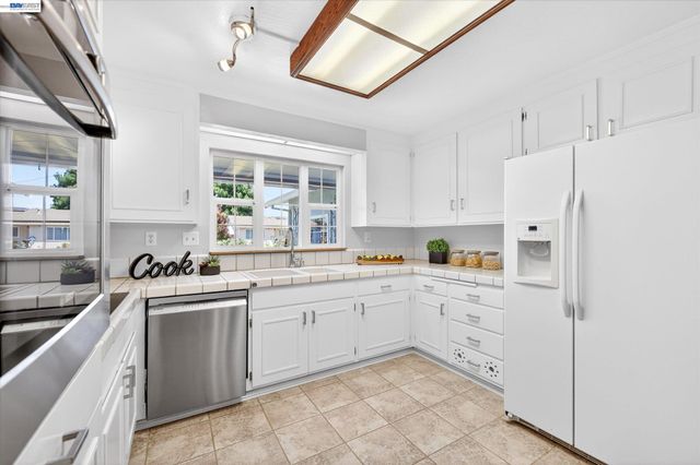 4056 Nevis St, Pleasanton, CA 94566